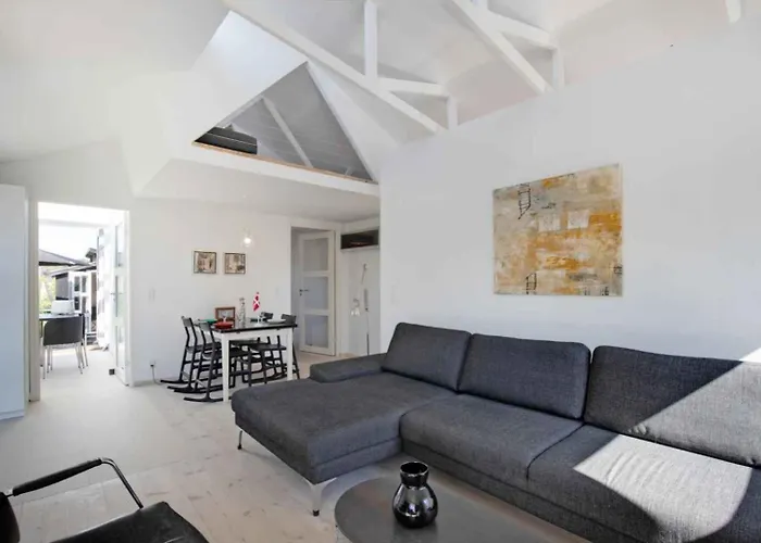 Exclusive Architect Designed House بيت للعطل